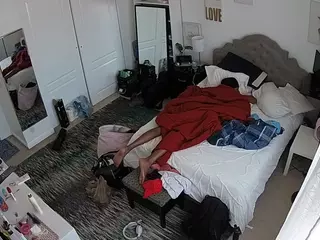 voyeurcam hornyhostel 02's Live Sex Cam Show
