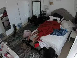 voyeurcam hornyhostel 02's Live Sex Cam Show