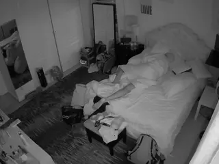 voyeurcam hornyhostel 02's Live Sex Cam Show