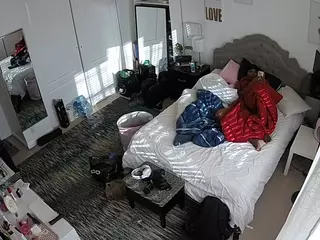 voyeurcam hornyhostel 02's Live Sex Cam Show