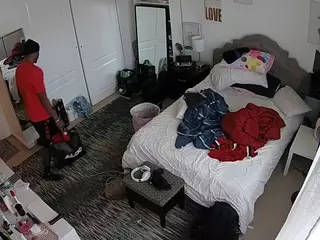 voyeurcam hornyhostel 02's Live Sex Cam Show