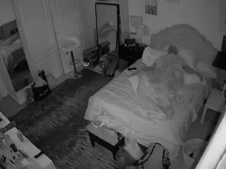 voyeurcam hornyhostel 02's Live Sex Cam Show