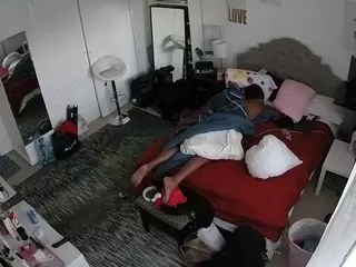 voyeurcam hornyhostel 02's Live Sex Cam Show