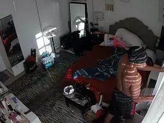 voyeurcam hornyhostel 02's Live Sex Cam Show