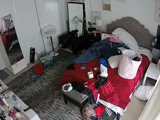 voyeurcam hornyhostel 02's Live Sex Cam Show