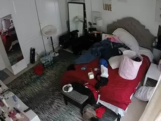 voyeurcam hornyhostel 02's Live Sex Cam Show