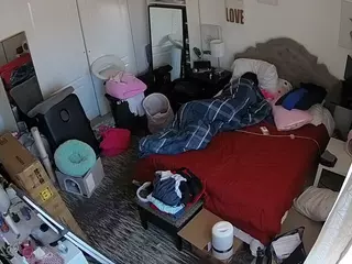 voyeurcam hornyhostel 02's Live Sex Cam Show