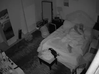 voyeurcam hornyhostel 02's Live Sex Cam Show