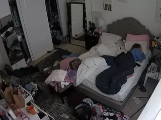 voyeurcam hornyhostel 02's Live Sex Cam Show