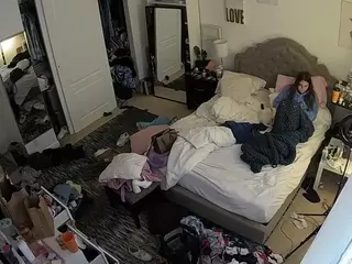 voyeurcam hornyhostel 02's Live Sex Cam Show