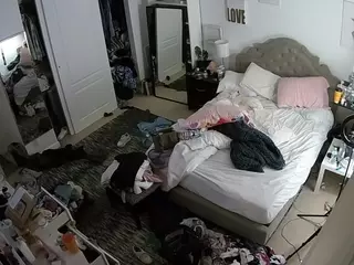 voyeurcam hornyhostel 02's Live Sex Cam Show