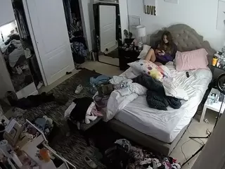 voyeurcam hornyhostel 02's Live Sex Cam Show