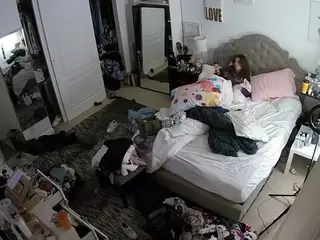 voyeurcam hornyhostel 02's Live Sex Cam Show