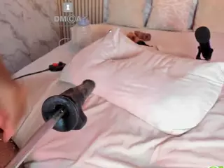 jennermd's Live Sex Cam Show