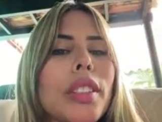 Live cam show with jennermd