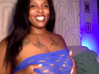 Dani Nopanties's Live Sex Cam Show