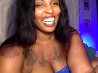Dani Nopanties's Live Sex Cam Show