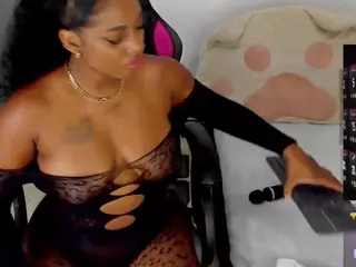 HOLLY-JORDA's Live Sex Cam Show