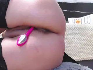 andreeaboobs's Live Sex Cam Show