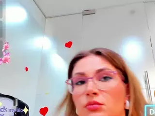 evelynerosse's Live Sex Cam Show