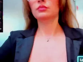 evelynerosse's Live Sex Cam Show