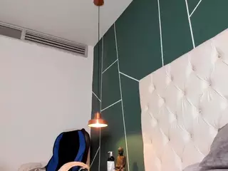 VERONICA's Live Sex Cam Show