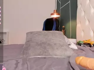 VERONICA's Live Sex Cam Show