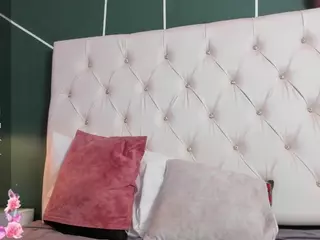 VERONICA's Live Sex Cam Show