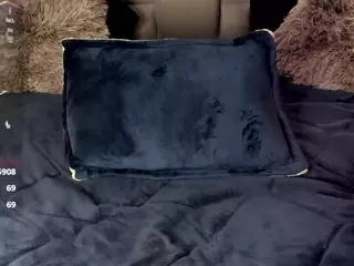 nickytouse's Live Sex Cam Show