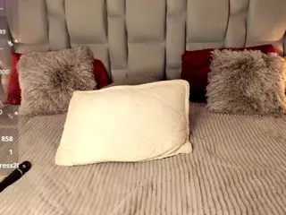 nickytouse's Live Sex Cam Show