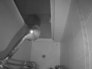 Sexy Girl Shower's Live Sex Cam Show