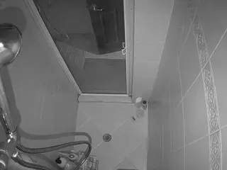 Sexy Girl Shower's Live Sex Cam Show