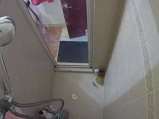 Sexy Girl Shower's Live Sex Cam Show