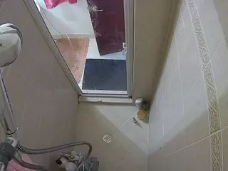 Sexy Girl Shower's Live Sex Cam Show