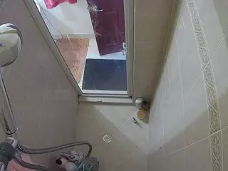 Sexy Girl Shower's Live Sex Cam Show