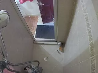 Sexy Girl Shower's Live Sex Cam Show
