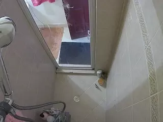 Sexy Girl Shower's Live Sex Cam Show