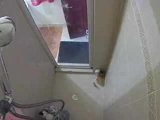 Sexy Girl Shower's Live Sex Cam Show