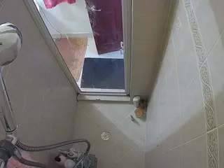 Sexy Girl Shower's Live Sex Cam Show