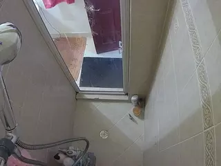 Sexy Girl Shower's Live Sex Cam Show