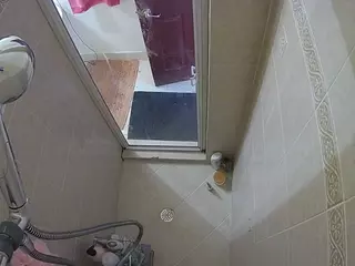 Sexy Girl Shower's Live Sex Cam Show