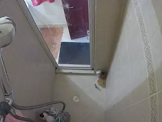 Sexy Girl Shower's Live Sex Cam Show