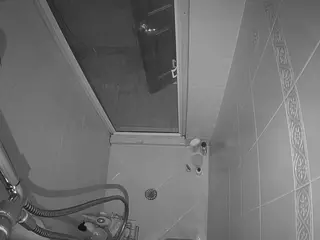 Sexy Girl Shower's Live Sex Cam Show