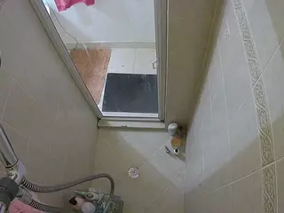 Sexy Girl Shower's Live Sex Cam Show