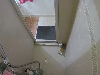 Sexy Girl Shower's Live Sex Cam Show
