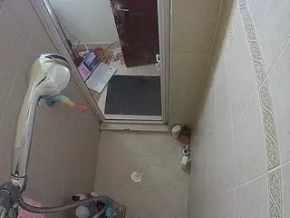 Sexy Girl Shower's Live Sex Cam Show