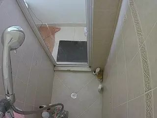 Sexy Girl Shower's Live Sex Cam Show