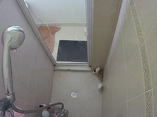 Sexy Girl Shower's Live Sex Cam Show