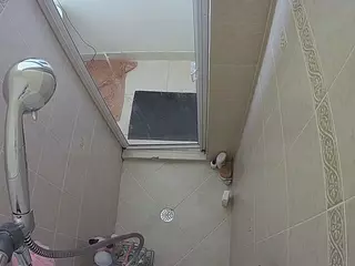 Sexy Girl Shower's Live Sex Cam Show