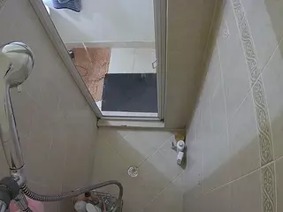 Sexy Girl Shower's Live Sex Cam Show